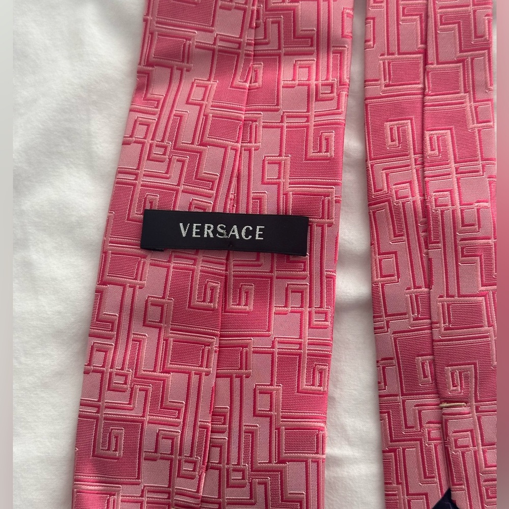 Versace Pink Patterned Silk Tie